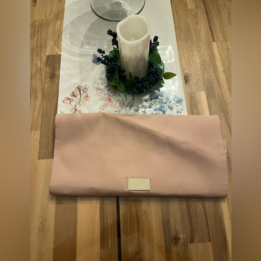 Radley London dust bas